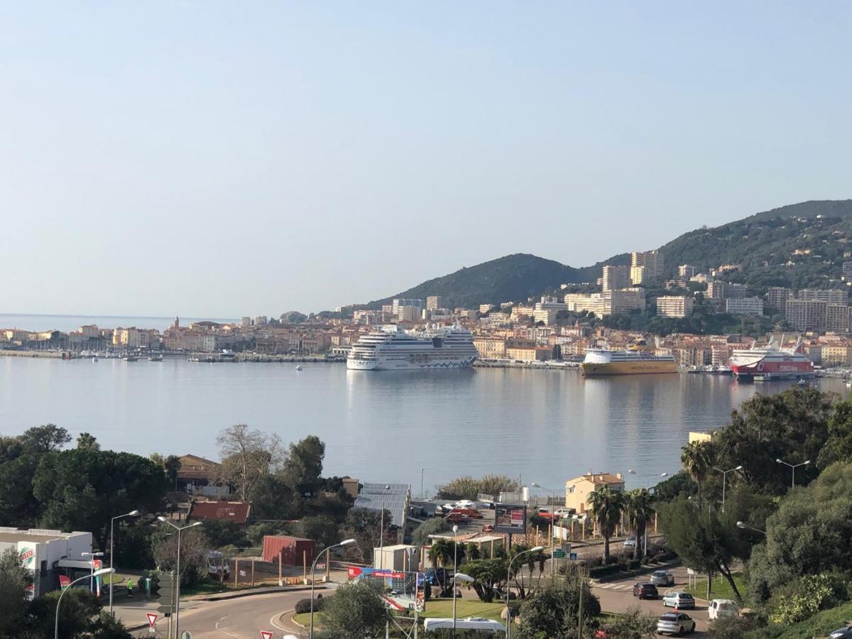 Bel Appartement F3 Vue Sur Le Golfe D'Ajaccio Ajaccio  Bagian luar foto